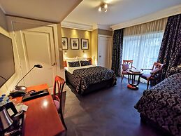 Apollofirst Boutique Hotel