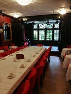 Apollofirst Boutique Hotel