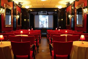 Apollofirst Boutique Hotel