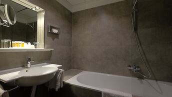 Apollofirst Boutique Hotel