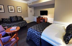 Apollofirst Boutique Hotel