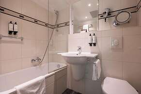 Apollofirst Boutique Hotel