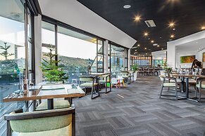 Holiday Inn Queenstown Frankton Road by IHG