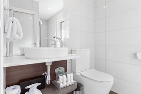 Holiday Inn Queenstown Frankton Road by IHG