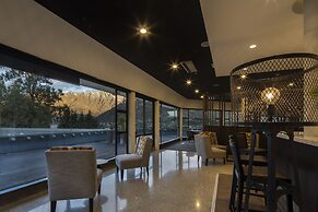 Holiday Inn Queenstown Frankton Road by IHG