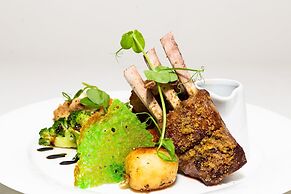 Holiday Inn Queenstown Frankton Road by IHG