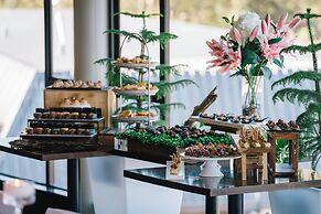 Holiday Inn Queenstown Frankton Road by IHG