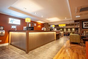 Holiday Inn Express Edinburgh Airport by IHG