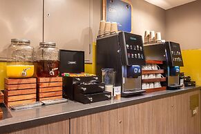 Holiday Inn Express Edinburgh Airport by IHG