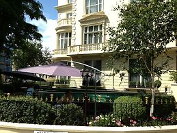 Colonnade Hotel London