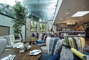Colonnade Hotel London