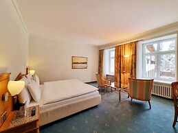 Cresta Palace