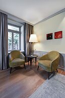 Cresta Palace
