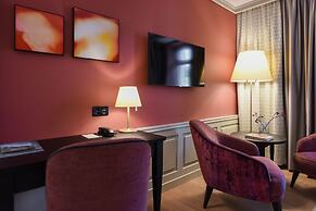 Cresta Palace