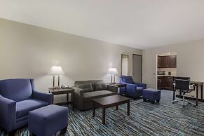 Clarion Pointe Harrodsburg-Danville