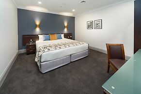 Hyde Park Inn