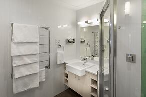 Hyde Park Inn