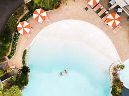 Novotel Cairns Oasis Resort