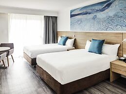 Novotel Cairns Oasis Resort
