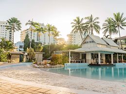 Novotel Cairns Oasis Resort