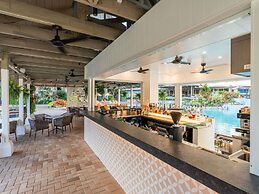 Novotel Cairns Oasis Resort