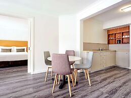 Novotel Cairns Oasis Resort