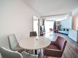 Novotel Cairns Oasis Resort