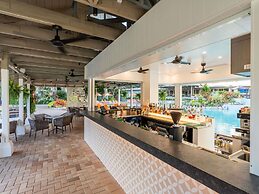 Novotel Cairns Oasis Resort