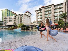 Novotel Cairns Oasis Resort