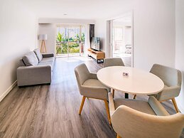 Novotel Cairns Oasis Resort
