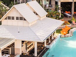 Novotel Cairns Oasis Resort