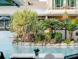 Novotel Cairns Oasis Resort