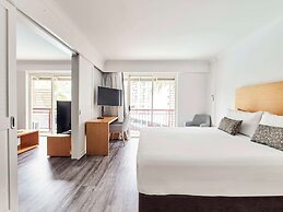 Novotel Cairns Oasis Resort