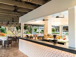 Novotel Cairns Oasis Resort