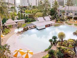 Novotel Cairns Oasis Resort