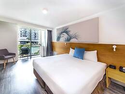 Novotel Cairns Oasis Resort