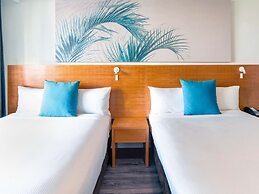 Novotel Cairns Oasis Resort