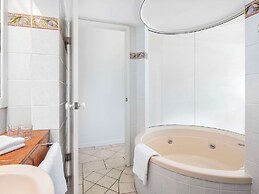 BreakFree Royal Harbour