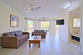 Cairns Queenslander Hotel & Apartments