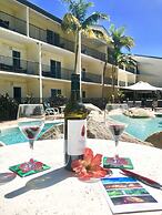 Cairns Queenslander Hotel & Apartments