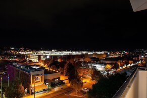 Burke and Wills Hotel