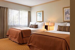 Royal Scot Hotel & Suites, Trademark Collection by Wyndham