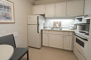 Royal Scot Hotel & Suites