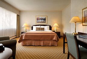 Royal Scot Hotel & Suites, Trademark Collection by Wyndham