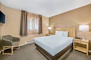 Econo Lodge Inn & Suites