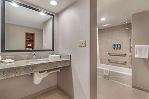 Drury Inn & Suites Atlanta Airport