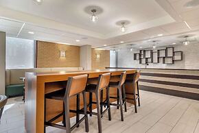 Drury Inn & Suites Atlanta Airport