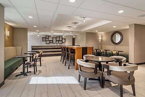 Drury Inn & Suites Atlanta Airport