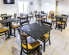 Sleep Inn Near Outlets