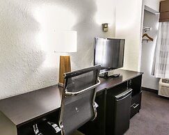 Sleep Inn Near Outlets